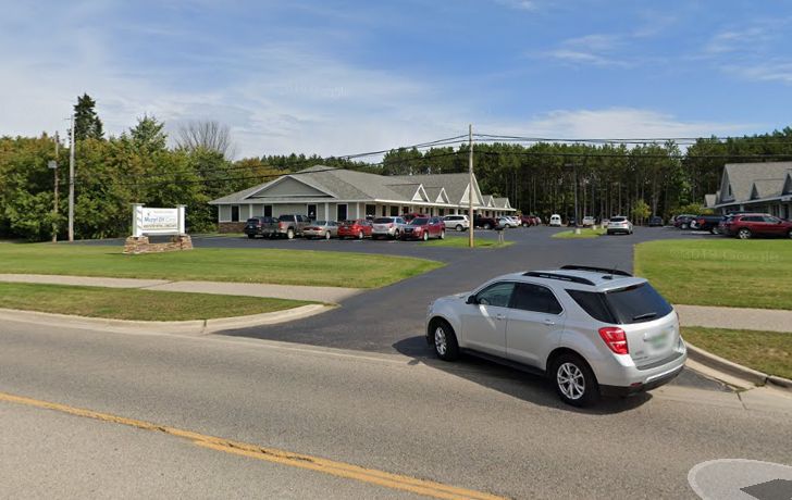 Four Seasons Motel - 2019 Street View (newer photo)